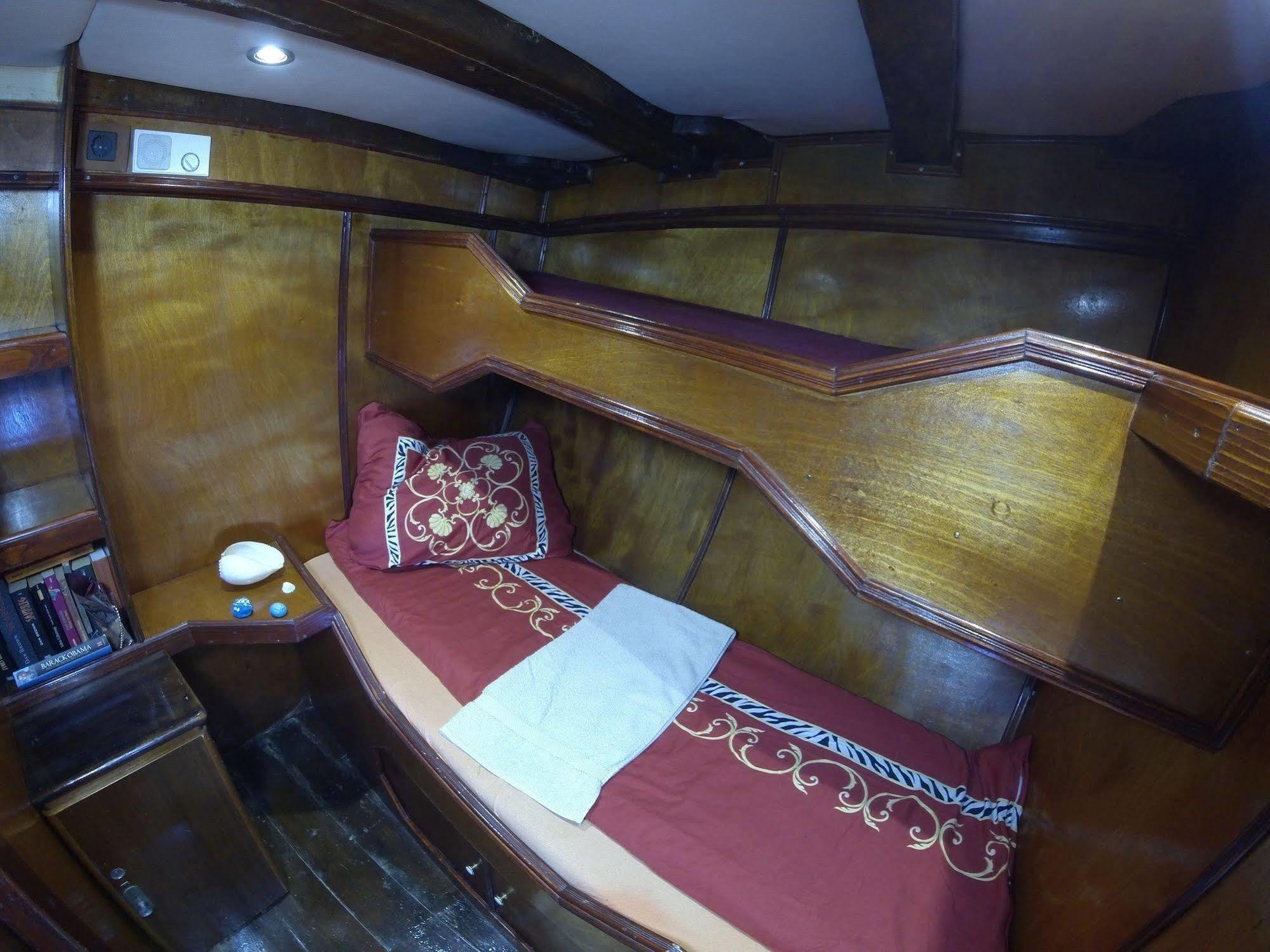 Boat Ms Cutty Jean Otel Sliema Dış mekan fotoğraf