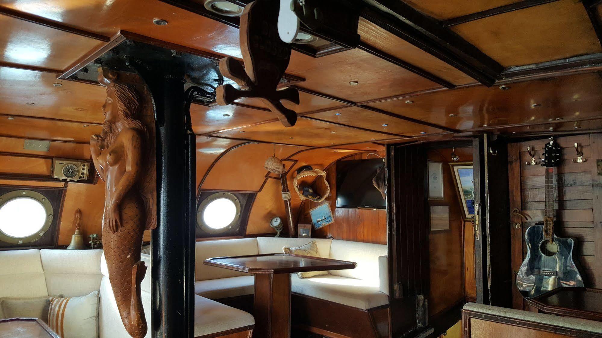 Boat Ms Cutty Jean Otel Sliema Dış mekan fotoğraf