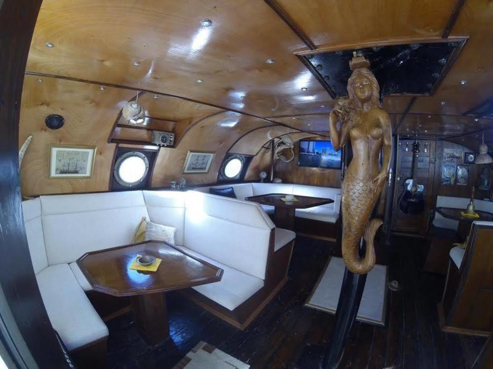 Boat Ms Cutty Jean Otel Sliema Dış mekan fotoğraf